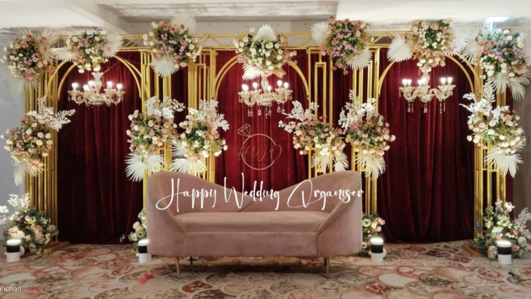 Grand Decorations